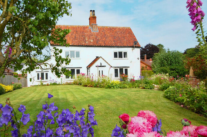 3 Bedroom Cottage For Sale In Church Lane, Utterby, LN11