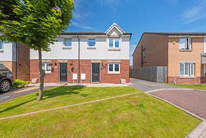 3 Bedroom Semi-Detached House For Sale In Mill Of Cart Way, Linwood, Paisley, Renfrewshire, PA5