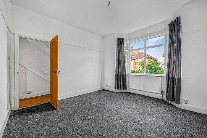 3 Bedroom Semi-Detached House To Rent In Sutlej Road, Canary Wharf, SE7