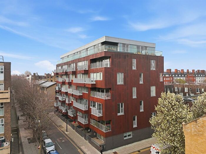 1 Bedroom Flat For Sale In Mansford Street, Bethnal Green, E2