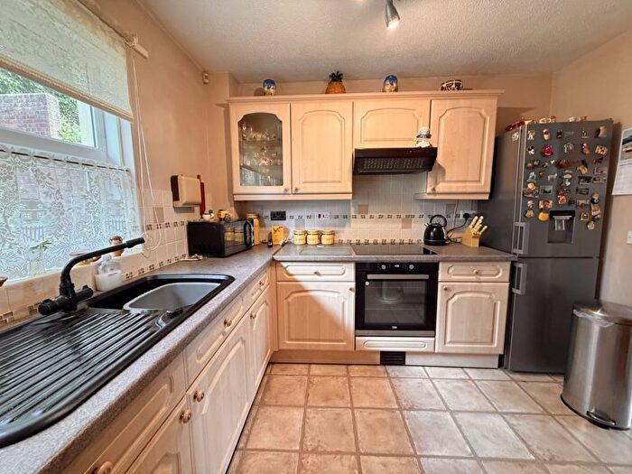 3 Bedroom End Terrace House For Sale In Culdrose Close, Plymouth, PL5