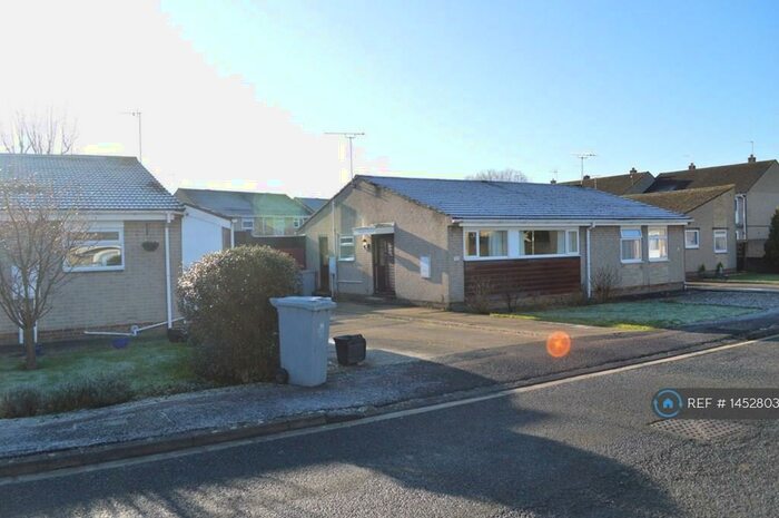 2 Bedroom Bungalow To Rent In Queen Emmas Dyke, Witney, OX28