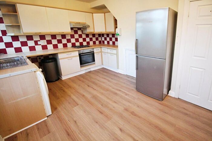 2 Bedroom Semi-Detached House For Sale In Foxwood Grove, Sheffield, South Yorkshire, S12