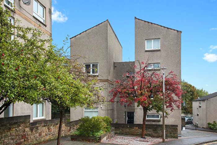 2 Bedroom Flat To Rent In Abbeyhill Crescent, Holyrood, Edinburgh, EH8
