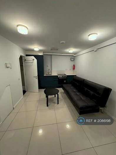 1 Bedroom Flat To Rent In Voss Street, London, E2