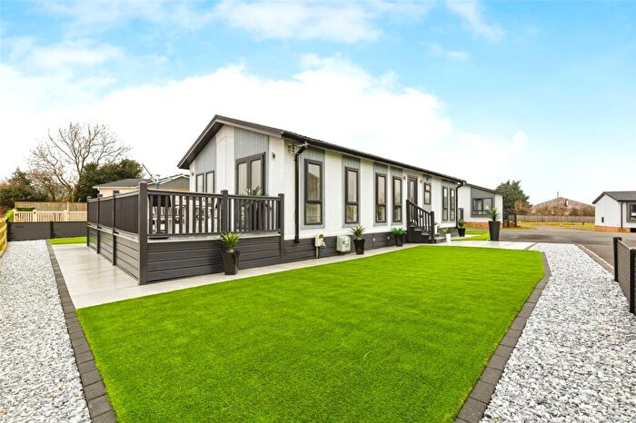 2 Bedroom Bungalow For Sale In Walworth Road, Heighington, Darlington, DL2