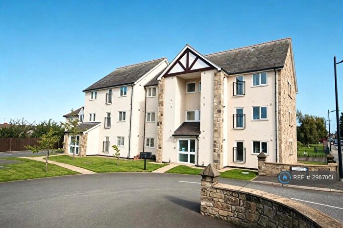 2 Bedroom Flat To Rent In Rehoboth Court, Coedpoeth, Wrexham, LL11