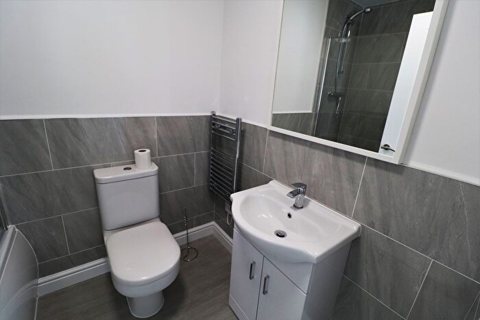 1 Bedroom Flat For Sale In Heol Gruffydd, Rhydyfelin, Pontypridd, CF37