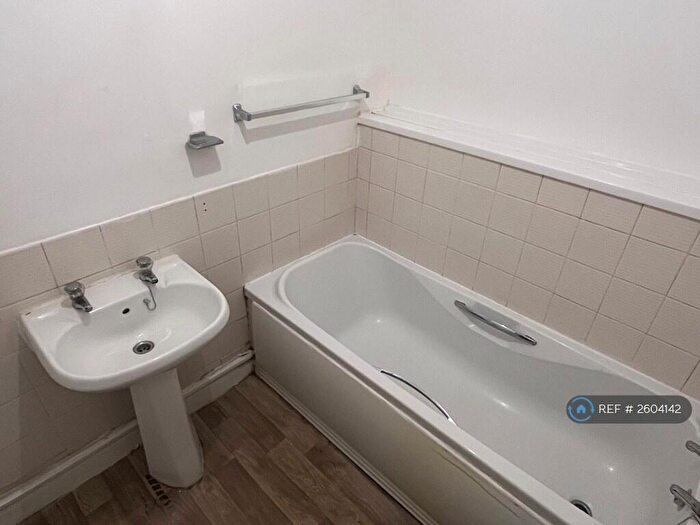 1 Bedroom Flat To Rent In Roxan Court, Southampton, SO15