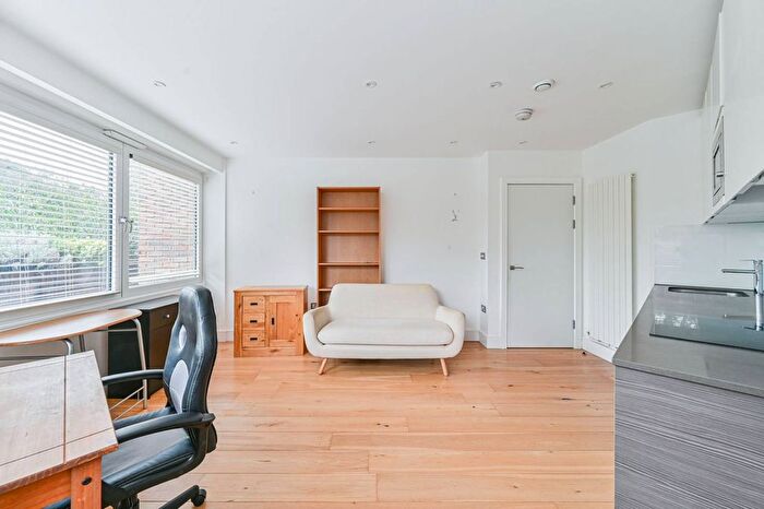 1 Bedroom Flat To Rent In Molesworth Street, Lewisham, London, SE13