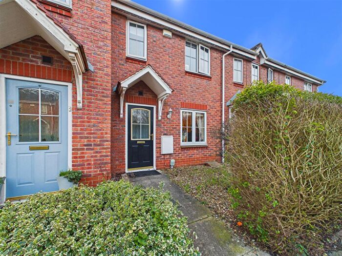 2 Bedroom Terraced House For Sale In Dearne Court, Brough, HU15