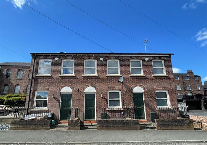 2 Bedroom Terraced House To Rent In Lowe Street, Macclesfield, SK11