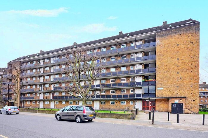 3 Bedroom Flat To Rent In Tabard Street, Borough, London, SE1