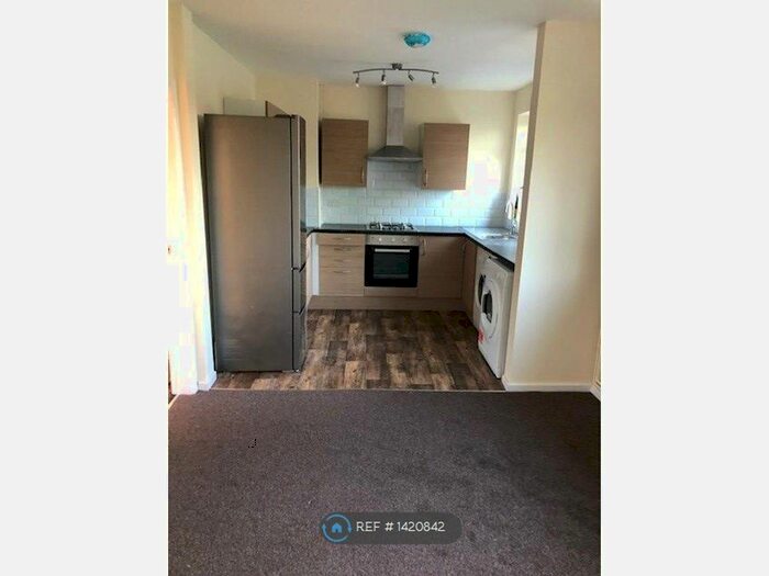 2 Bedroom Maisonette To Rent In Norton Road, Uxbridge, UB8