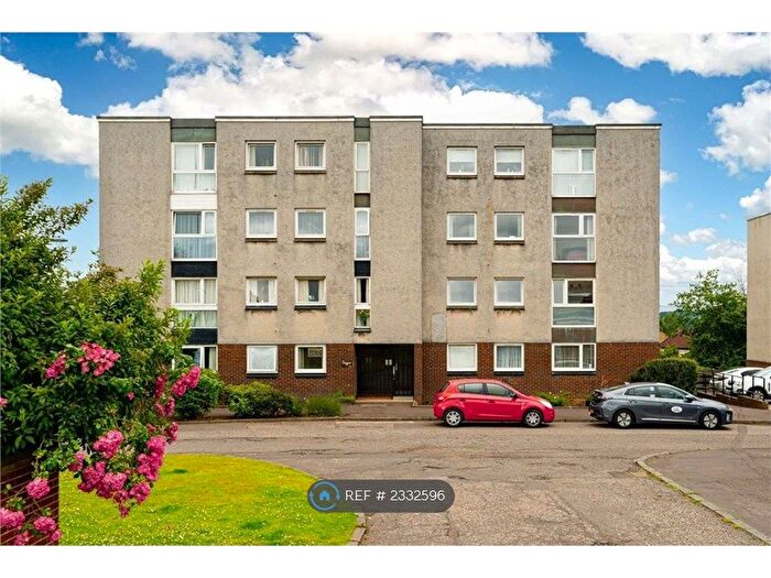 3 Bedroom Flat To Rent In Craigmount Hill, Edinburgh, EH4