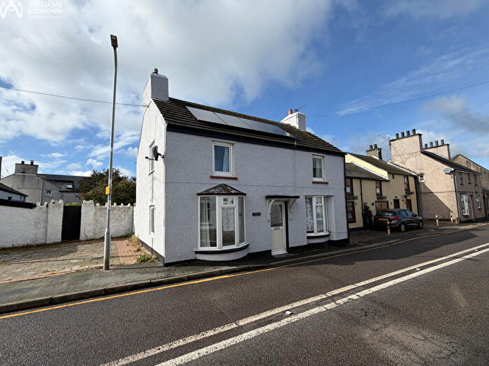 3 Bedroom Detached House For Sale In High Street, Brynsiencyn, Anglesey, LL61