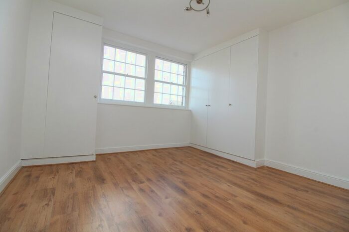 2 Bedroom Flat To Rent In Kirkdale, Sydenham, SE26