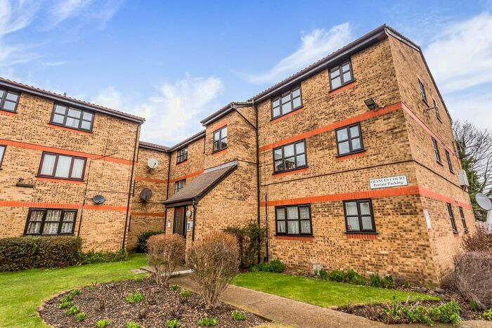 1 Bedroom Flat To Rent In Gandhi Close, London, E17