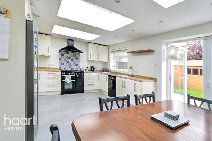 3 Bedroom End Of Terrace House To Rent In Pear Tree Mead, Harlow, CM18