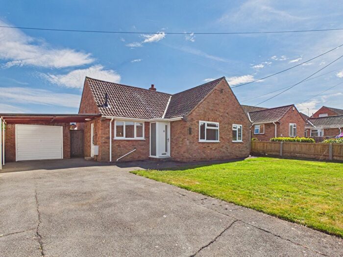 3 Bedroom Detached Bungalow For Sale In Willoughby Road, Bridgwater, TA6