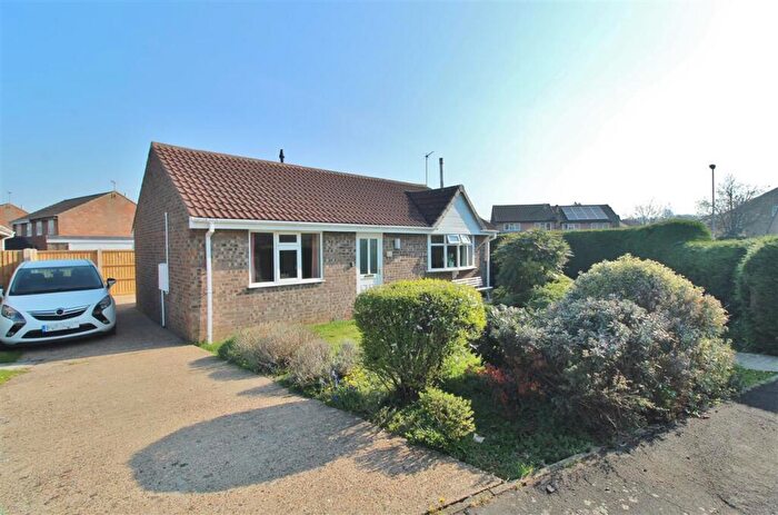 2 Bedroom Detached Bungalow For Sale In First Avenue, Grantham, NG31