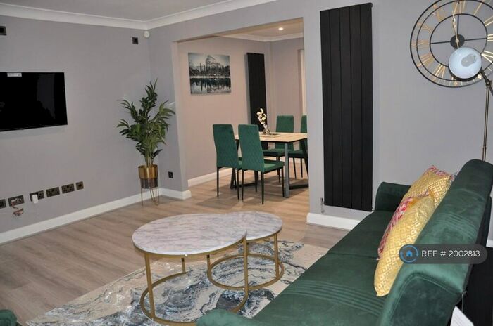 3 Bedroom Detached House To Rent In Brayton Court, Shenley Lodge, Milton Keynes, MK5