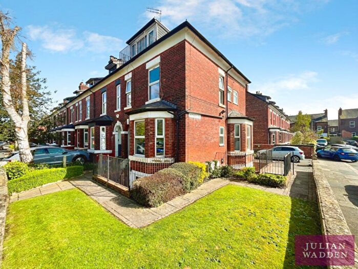 1 Bedroom Flat For Sale In Burton Road, West Didsbury, Manchester, M20