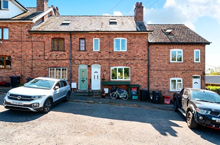 3 Bedroom Terraced House For Sale In New Street, Llandrindod Wells, Powys, LD1