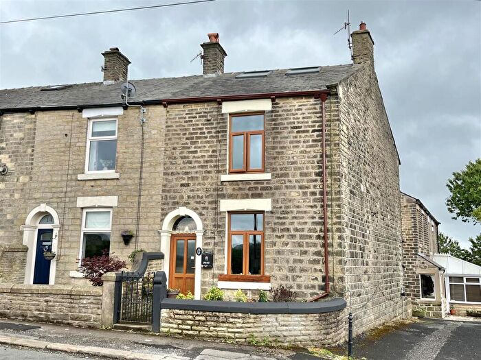 2 Bedroom End Of Terrace House For Sale In Padfield Main Road, Hadfield, Glossop, SK13