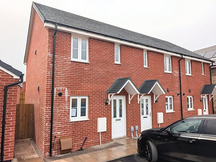 2 Bedroom House To Rent In Heol Y Llygoden, Llanilid, Pontyclun, CF72