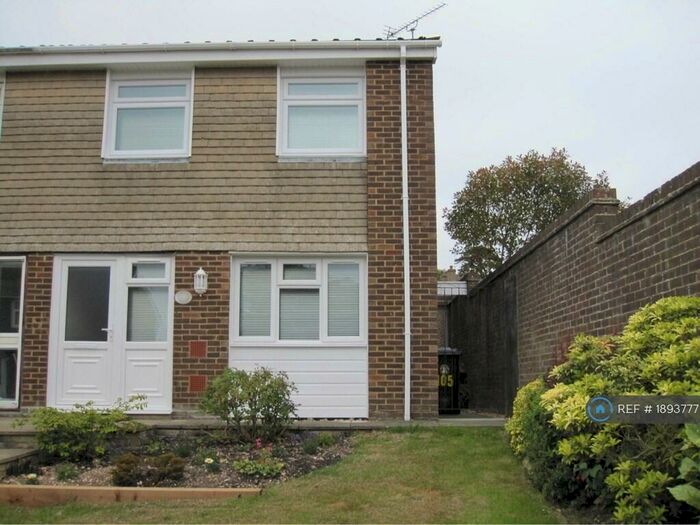 5 Bedroom Semi-Detached House To Rent In Little Breach, Chichester, PO19