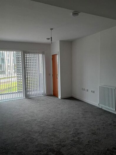 2 Bedroom Flat To Rent In Duke Street, Glasgow, G31