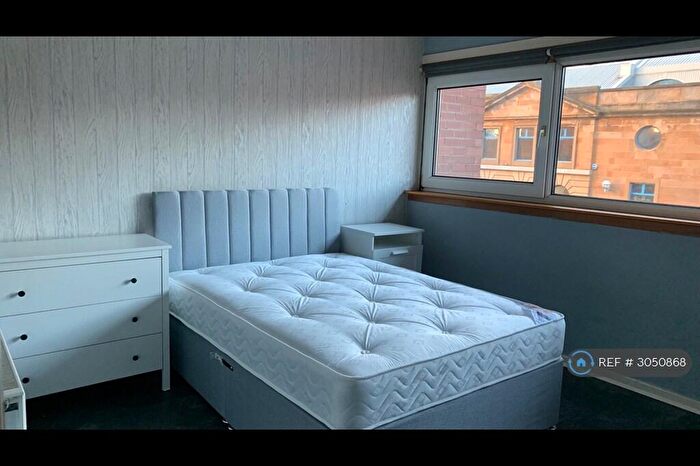 3 Bedroom Maisonette To Rent In Braid Square, Glasgow, G4