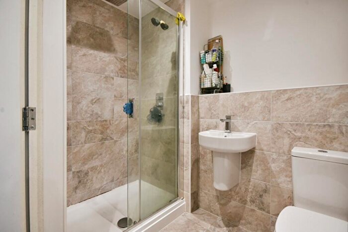 2 Bedroom Flat For Sale In Enriqueta Rylands Close, Manchester, Lancashire, M32