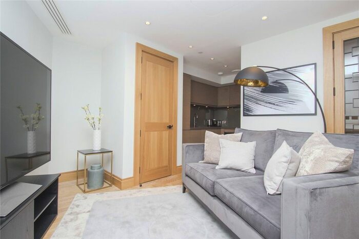 1 Bedroom Flat To Rent In Cleland House, John Islip Street, Westminster, London, SW1P