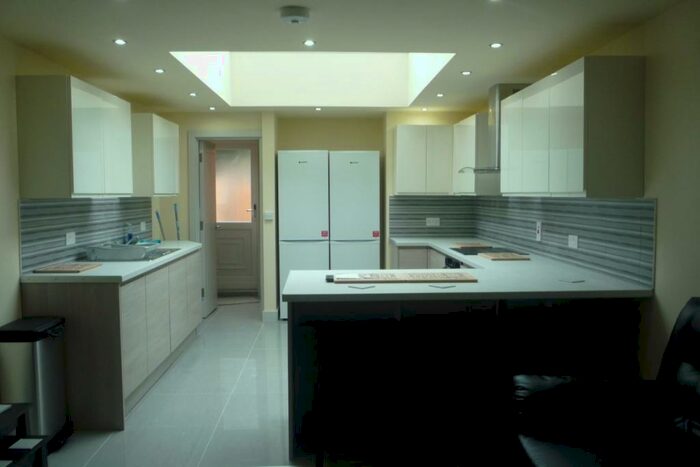 6 Bedroom Terraced House To Rent In Dawlish Road, Selly Oak, Birmingham, B29