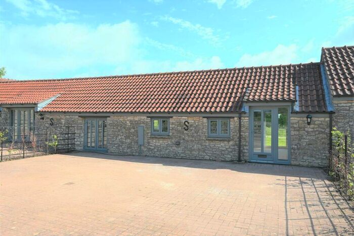 1 Bedroom Barn Conversion For Sale In Old Dairy Farm, Stratton On Fosse, BA3