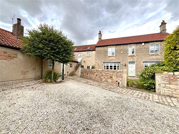 5 Bedroom Farmhouse For Sale In Woodsetts Road, Gildingwells, Worksop, S81