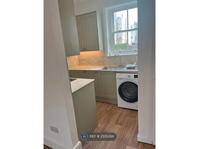 Studio To Rent In Sillwood Street, Brighton, BN1