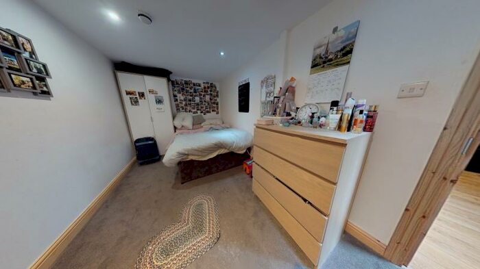 7 Bedroom Property To Rent In Estcourt Terrace, Headingley, Leeds, LS6