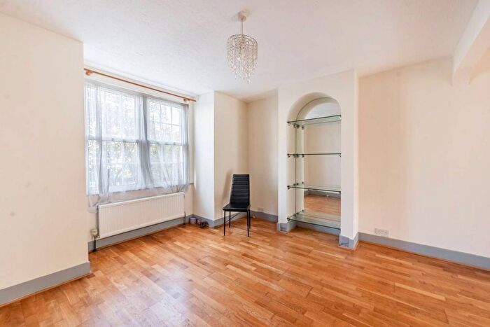 2 Bedroom Terraced House To Rent In Rickmansworth Road, Pinner, HA5