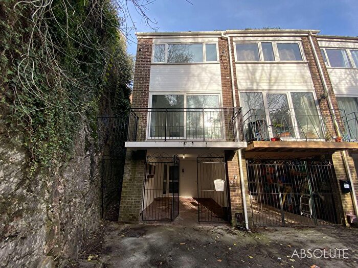 3 Bedroom End Of Terrace House To Rent In Wren Hill, Brixham, TQ5