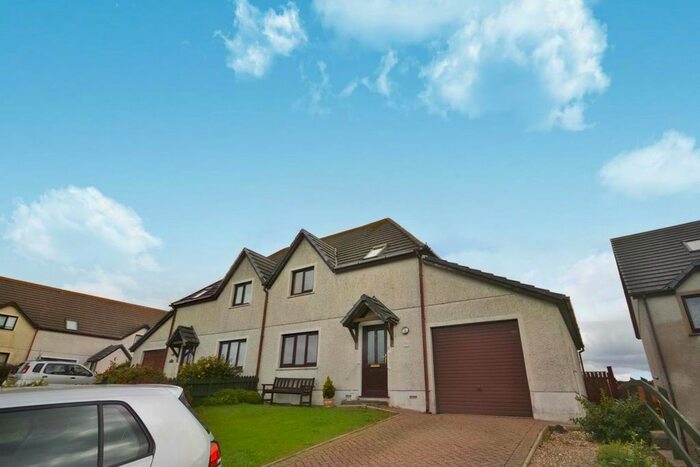 3 Bedroom Semi-Detached House For Sale In Parc Y Delin, Llanybri, Carmarthen, SA33