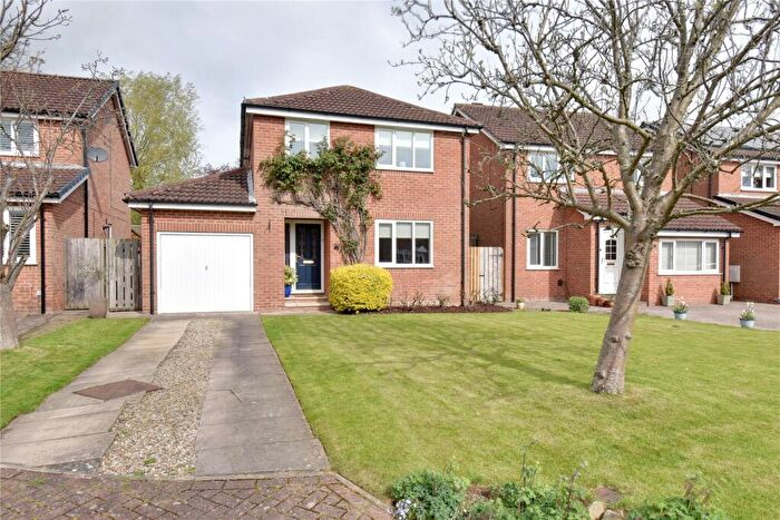 4 Bedroom Detached House For Sale In Beckside, Northallerton, North Yorkshire, DL7