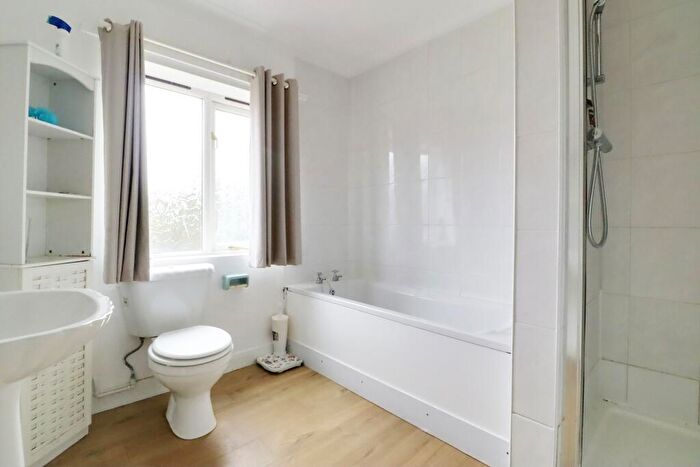 4 Bedroom Detached House For Sale In Silver Street, Winteringham, North Lincolnshire, DN15