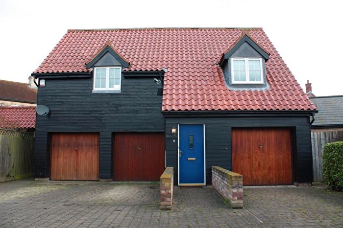2 Bedroom Apartment To Rent In Hampton Close, Fenstanton, PE28