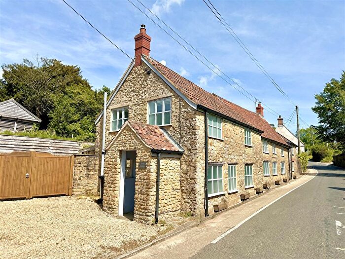 4 Bedroom Detached House For Sale In South Perrott, Beaminster, Dorset, DT8