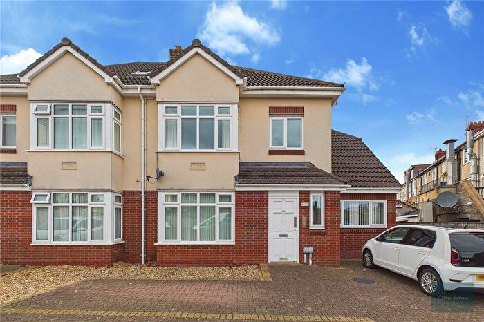 2 Bedroom Flat For Sale In Cransley Crescent, Henleaze, BS9