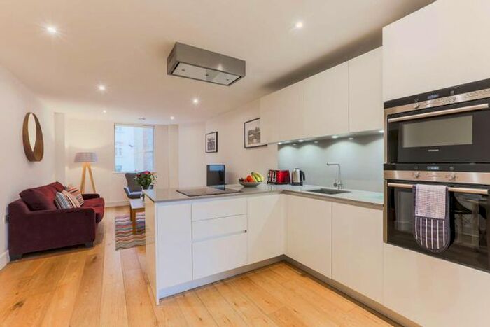 2 Bedroom Flat To Rent In St Georges Road, Elephant And Castle, London SE1