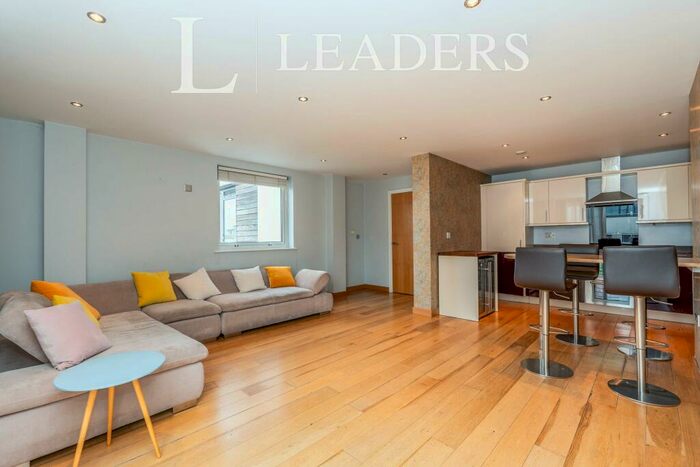 2 Bedroom Apartment To Rent In Sirocco, Ocean Village, SO14